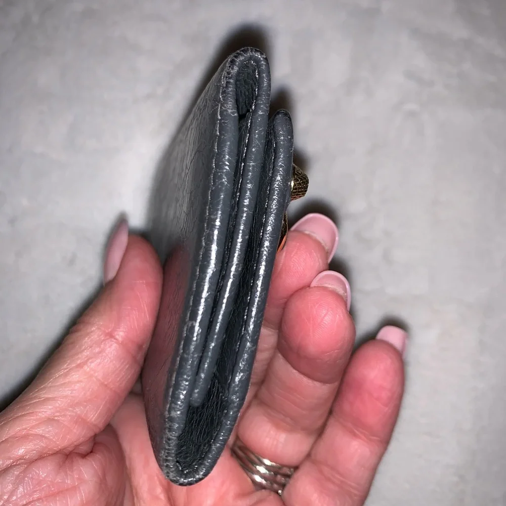 Balenciaga distressed leather key holder, amazing hardware! 100% AUTHENTIC - Picture 6 of 13